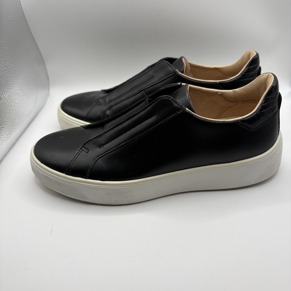 ECCO Women's Street Tray Black Leather White Lace Sneakers EU 38 Size 7-7.5 US
